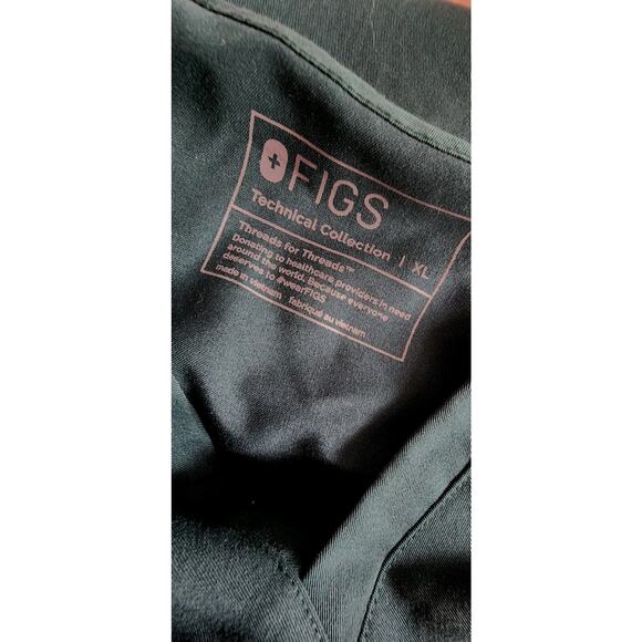 Figs Scrub Technical Collection Women XL Oversized Scrub Top Forest Green - Picture 7 of 7